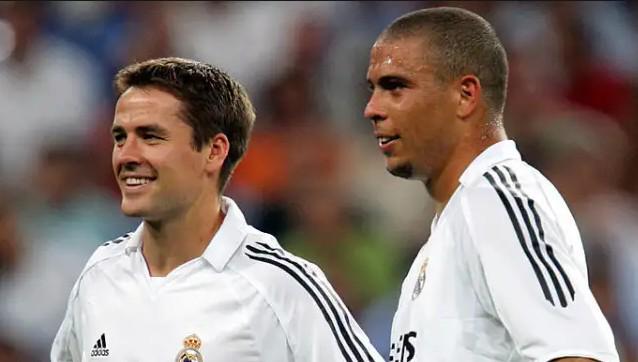 级俱乐部中 级俱乐部中